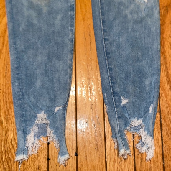 AE Dream Patched Jegging Crop - Picture 3 of 10